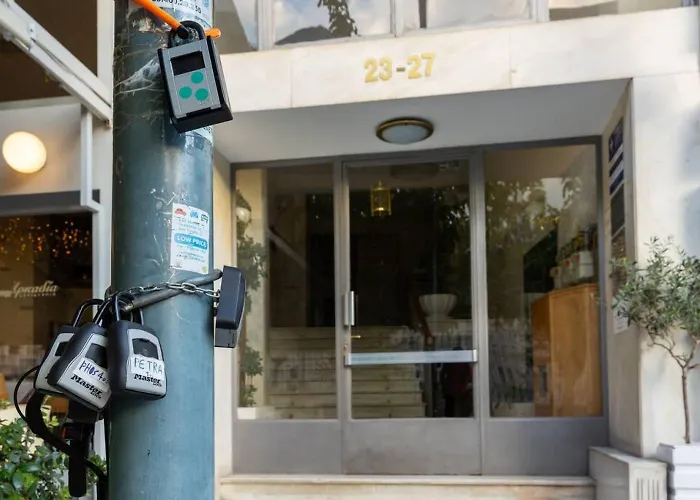 Roubnb Acropolis Museum 1Bd Apt